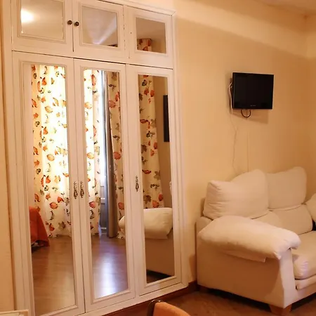 Residencia Gran Via Hotel *