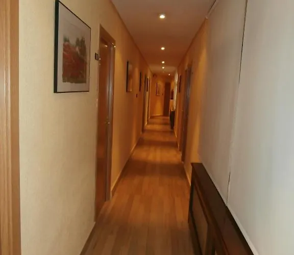 Residencia Gran Via Hotel *